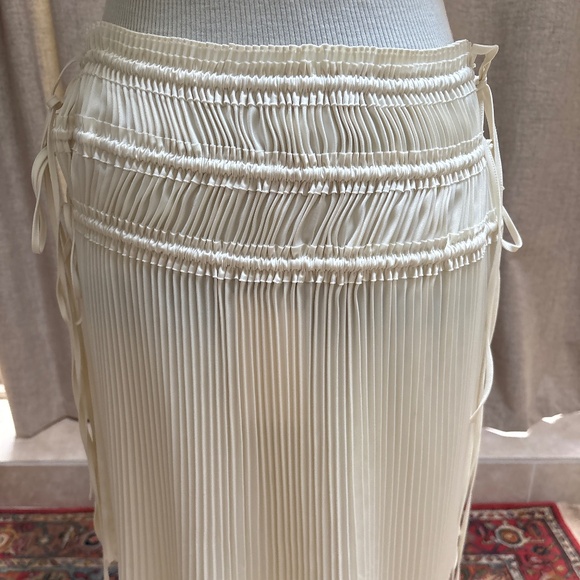 Helmut Lang White Micropleated Skirt – NWT – Size Small - Picture 3 of 5